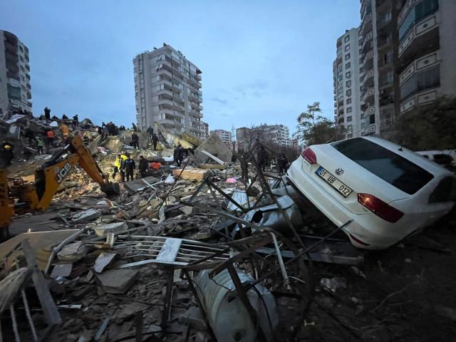 1675699029402036916.jpg 230206003902-05-turkey-earthquake-0206.jpg